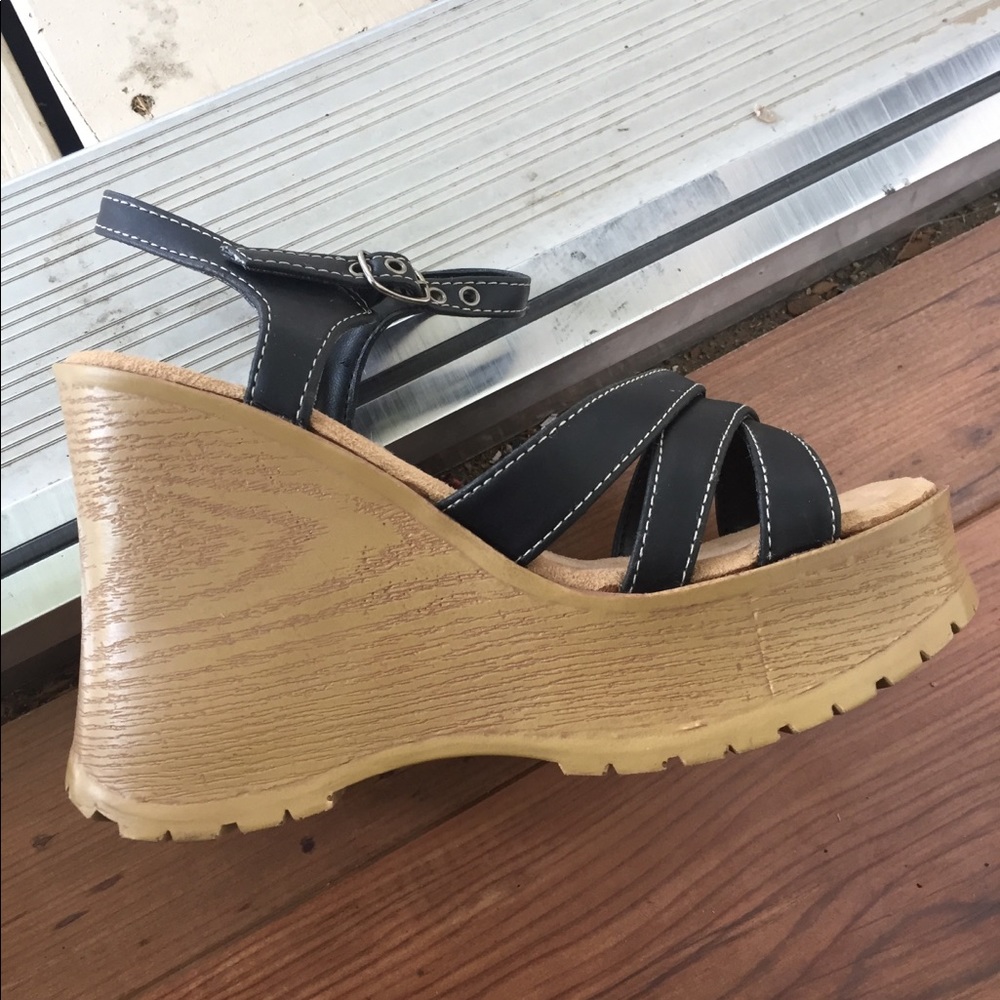 Dead stock vintage platform wedge 90’s chunky wood